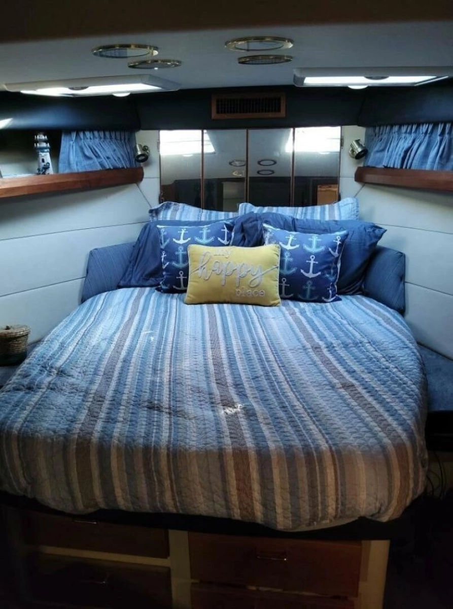 1991 Bayliner 4588 Pilothouse