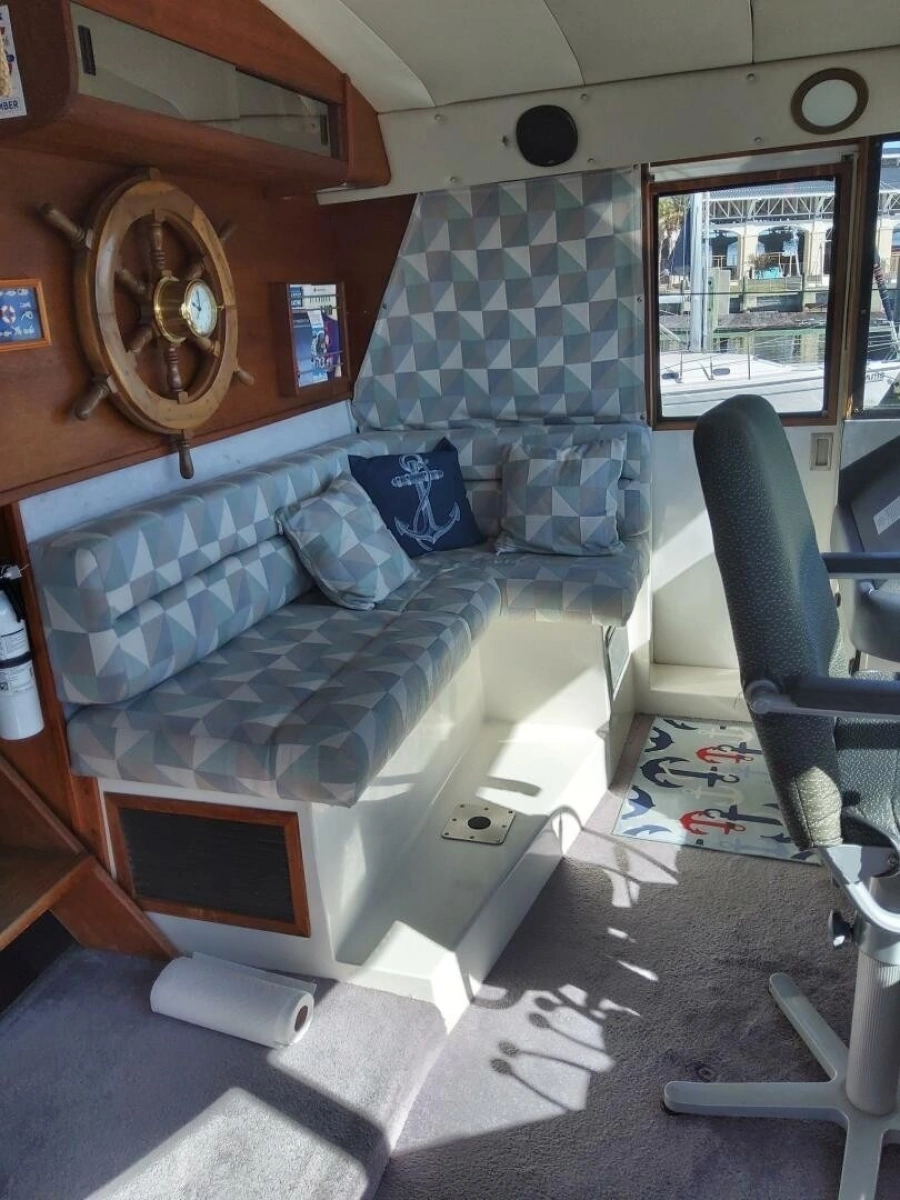 1991 Bayliner 4588 Pilothouse