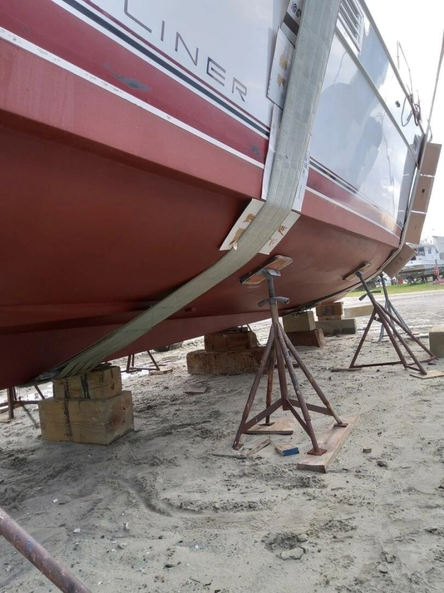 1991 Bayliner 4588 Pilothouse