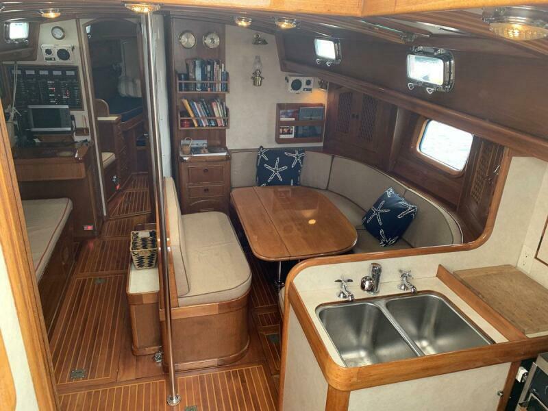 44' 1983 Little Harbor 44