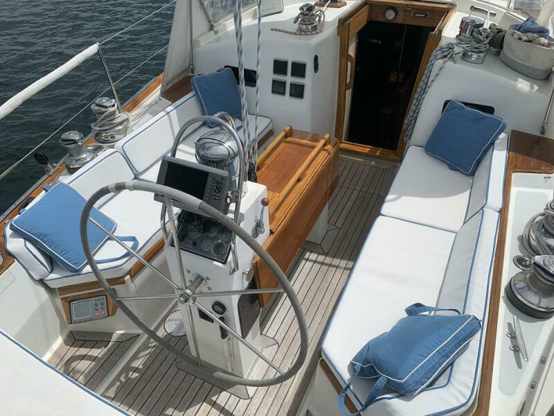 44' 1983 Little Harbor 44