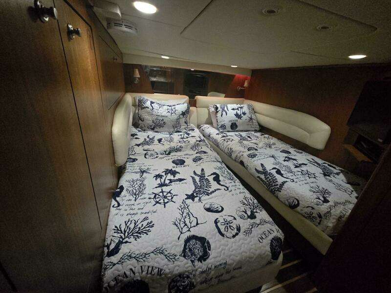 43ft Tiara Yachts Yacht For Sale