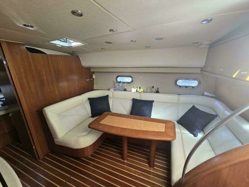 43ft Tiara Yachts Yacht For Sale