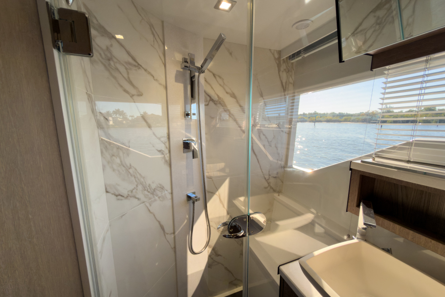 53' 2022 Galeon 510 SKY