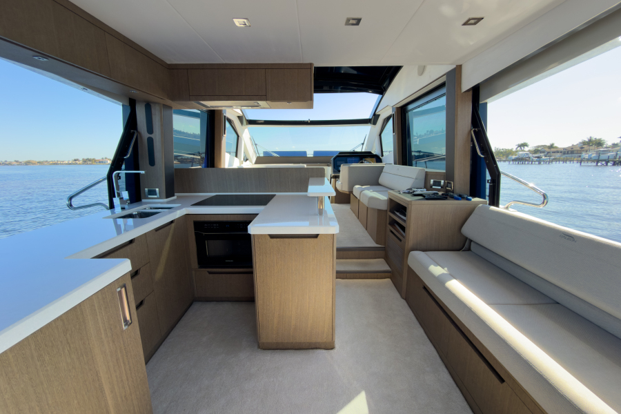 53' 2022 Galeon 510 SKY