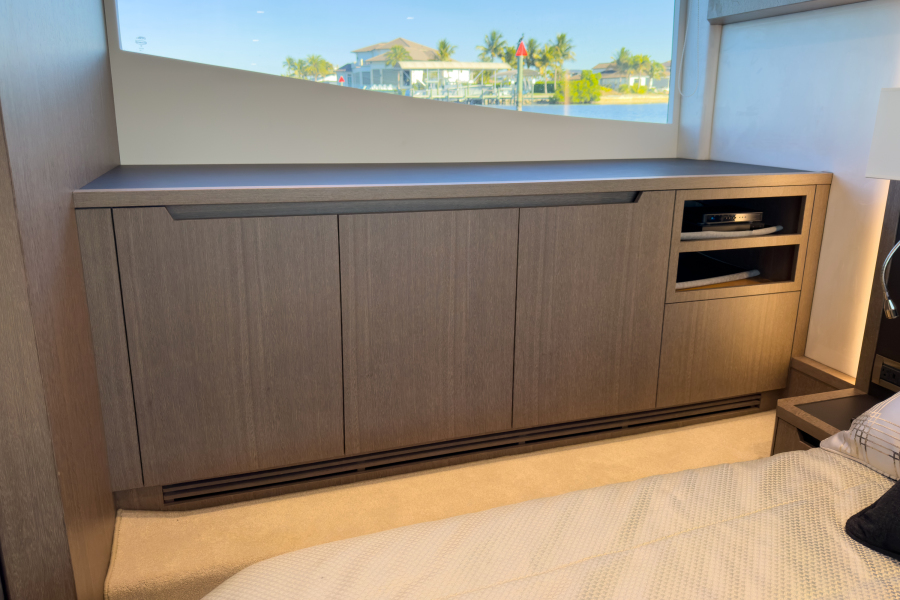 53' 2022 Galeon 510 SKY