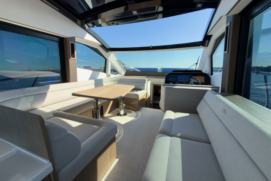 53' 2022 Galeon 510 SKY