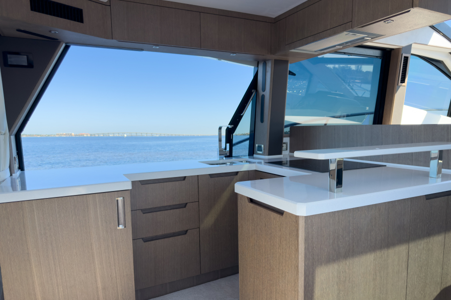 53' 2022 Galeon 510 SKY