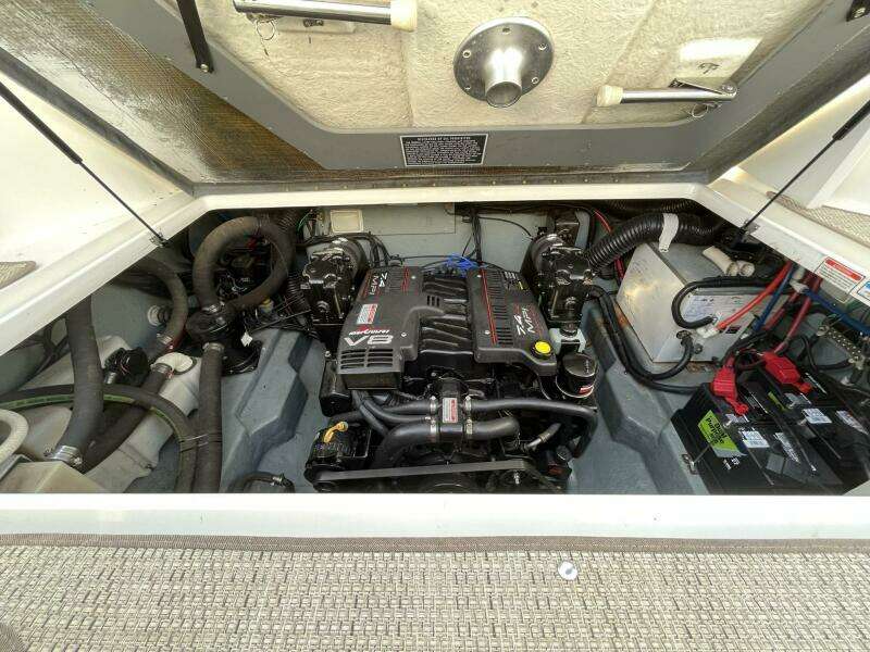 27ft Sea Ray Yacht For Sale