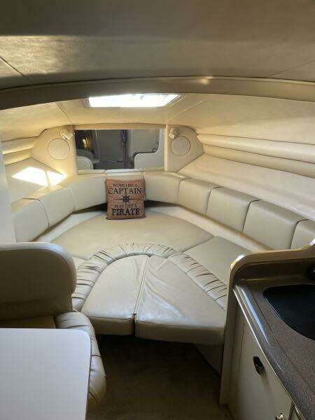 27ft Sea Ray Yacht For Sale