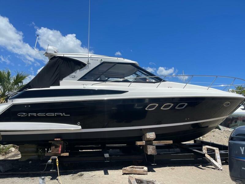 42' 2012 Regal Sport Coupe