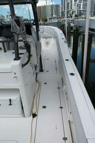 32ft Sea Fox Yacht For Sale