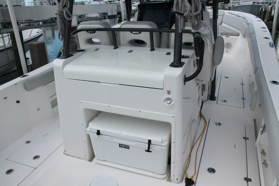 32' 2018 Sea Fox 328 Commander