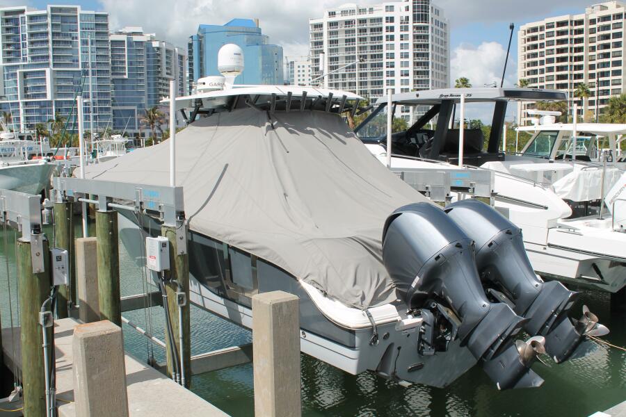 32' 2018 Sea Fox 328 Commander