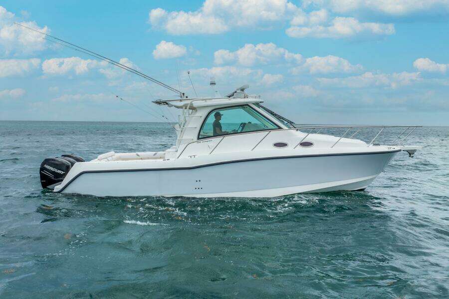 2012 Boston Whaler 345 Conquest - Profile 