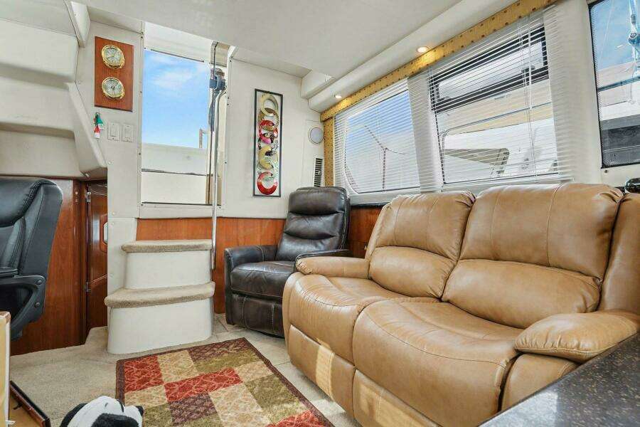 Still Not My Fault 39ft Carver Yacht For Sale