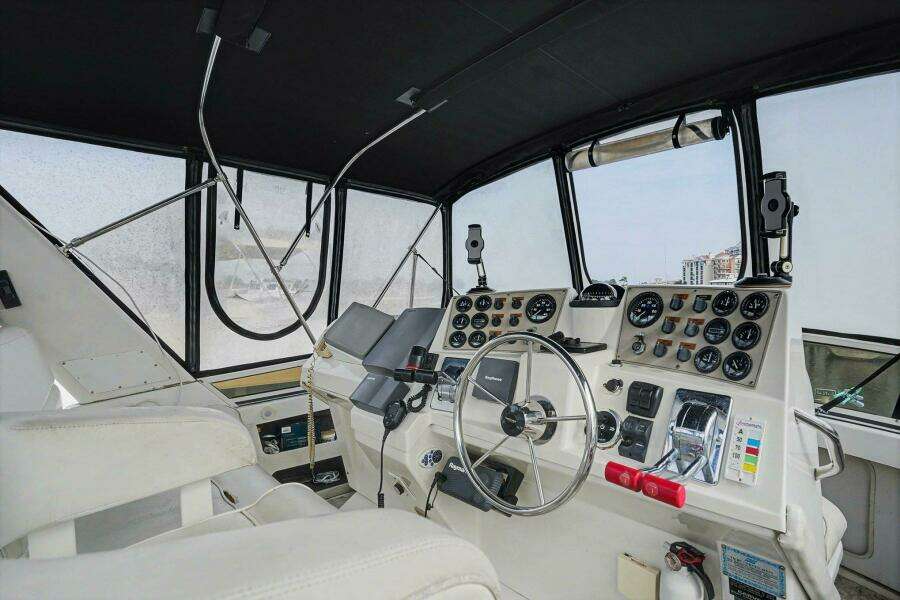 Still Not My Fault 39ft Carver Yacht For Sale