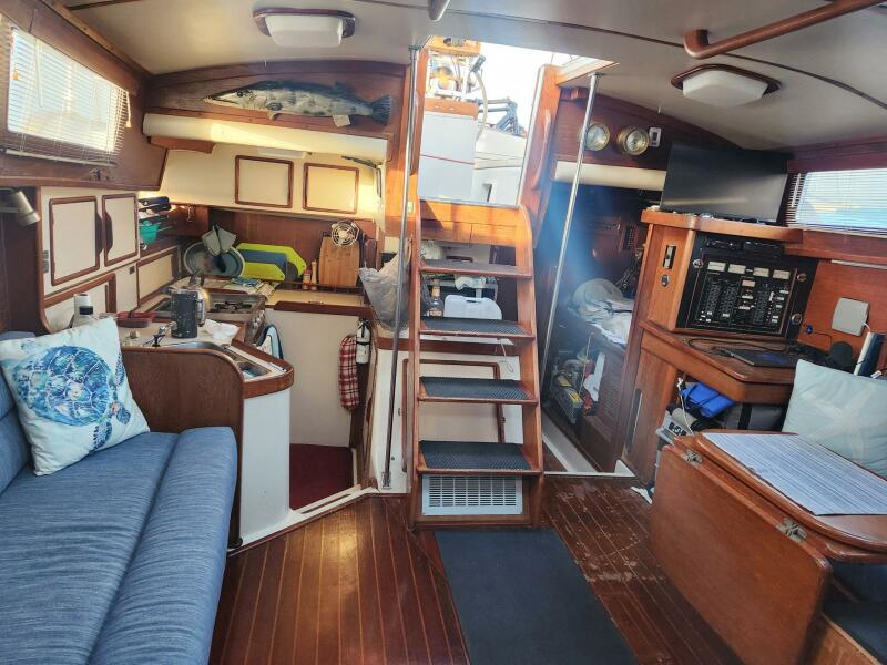 45' 1989 Irwin 43 Mk III
