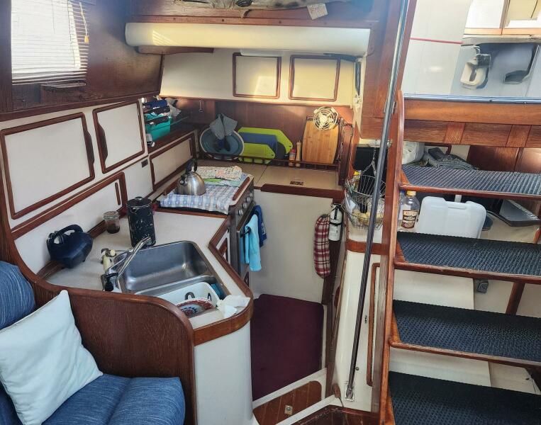 45' 1989 Irwin 43 Mk III