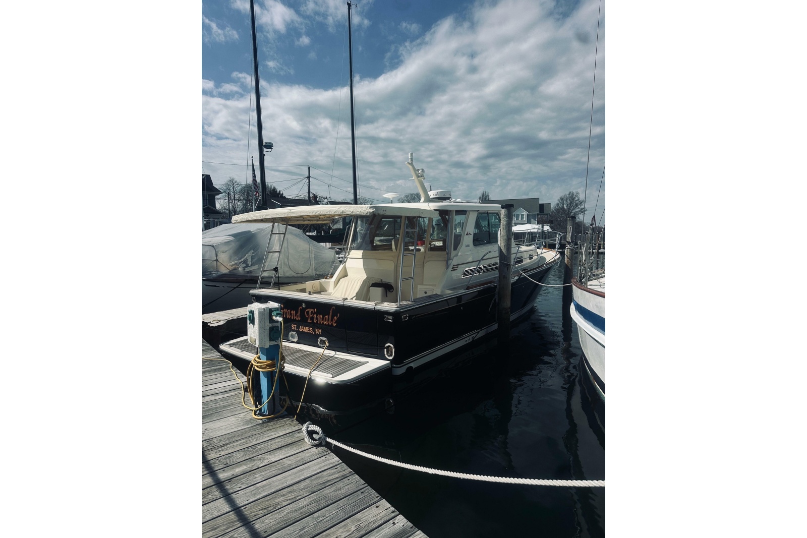 38' 2008 Sabre 38 Hard Top Express