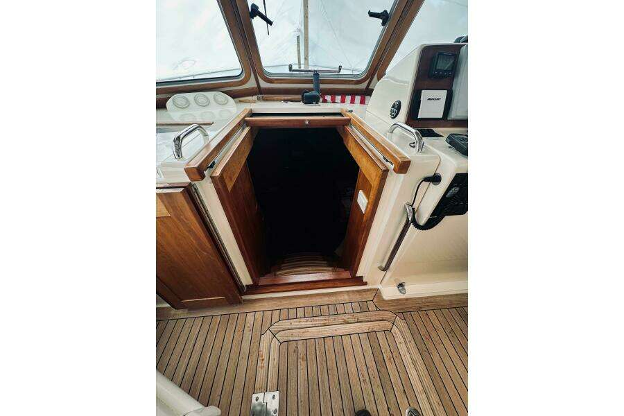 Grand Finale 38ft Sabre Yacht For Sale
