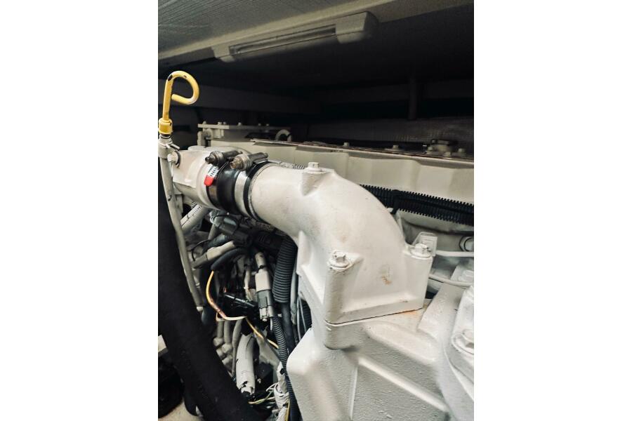 38' 2008 Sabre 38 Hard Top Express