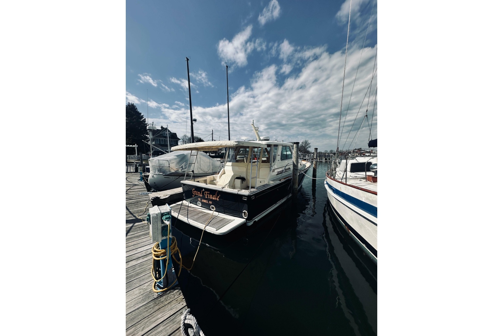 38' 2008 Sabre 38 Hard Top Express