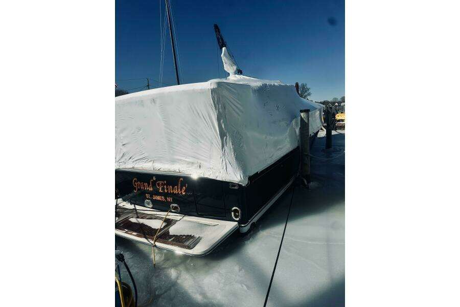 Grand Finale 38ft Sabre Yacht For Sale