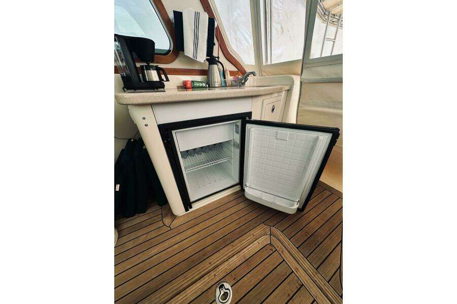 Grand Finale 38ft Sabre Yacht For Sale