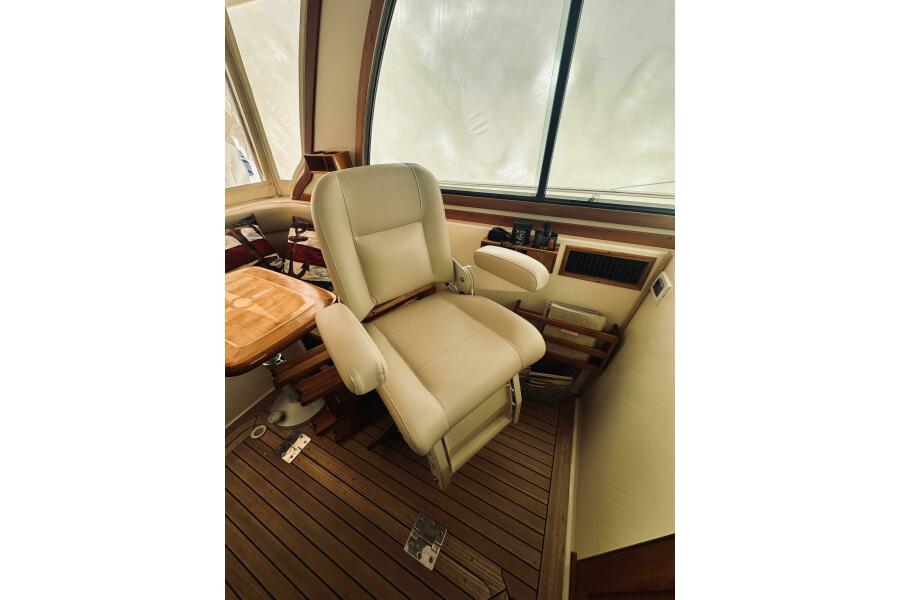 38' 2008 Sabre 38 Hard Top Express