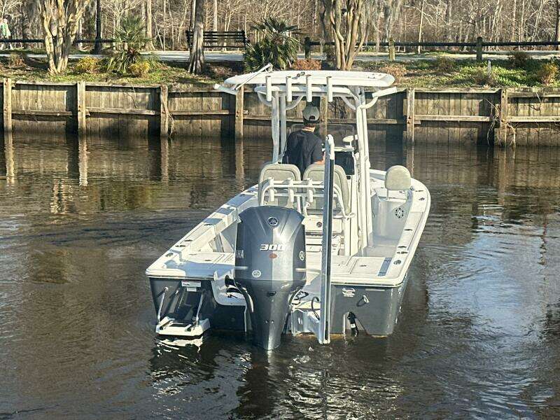 24ft Sportsman Yacht For Sale