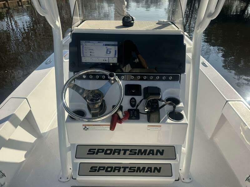 24ft Sportsman Yacht For Sale