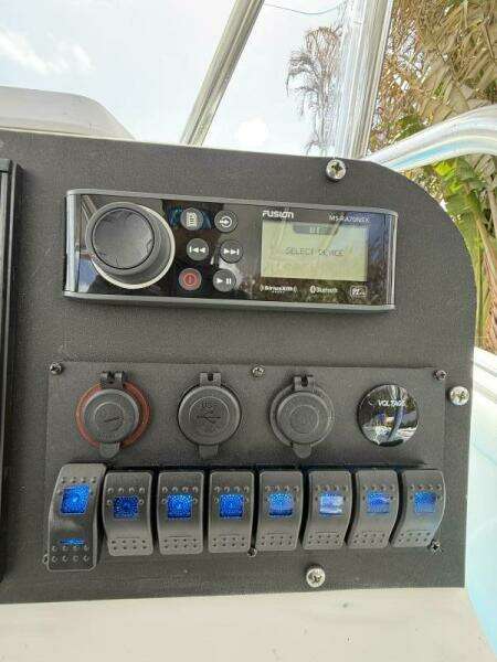 21ft Sea Chaser Yacht For Sale