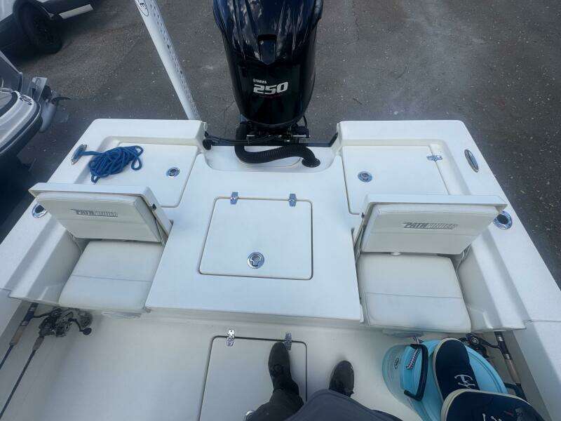 24ft Pathfinder Yacht For Sale