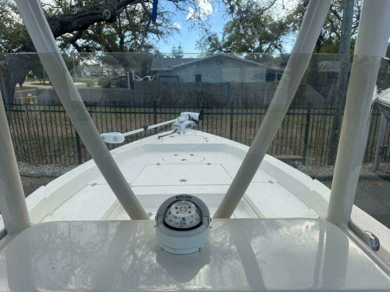 24ft Pathfinder Yacht For Sale