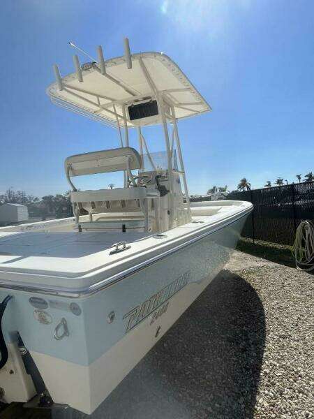 24ft Pathfinder Yacht For Sale