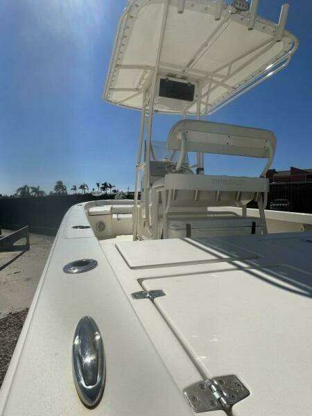24ft Pathfinder Yacht For Sale