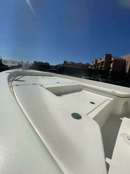 24ft Pathfinder Yacht For Sale