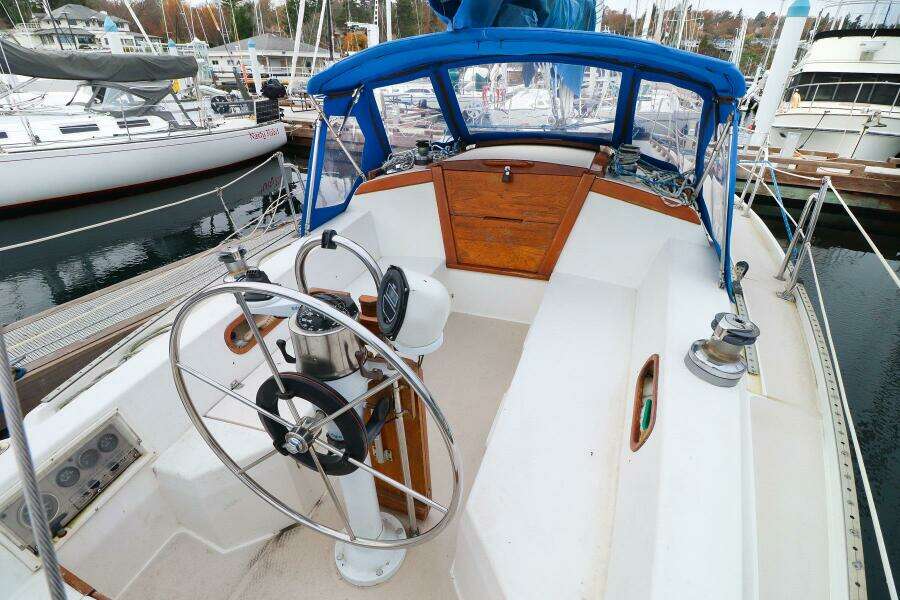Scrimshander 34ft Catalina Yacht For Sale
