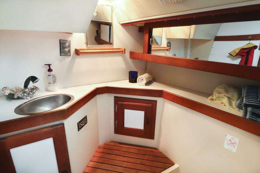 Scrimshander 34ft Catalina Yacht For Sale