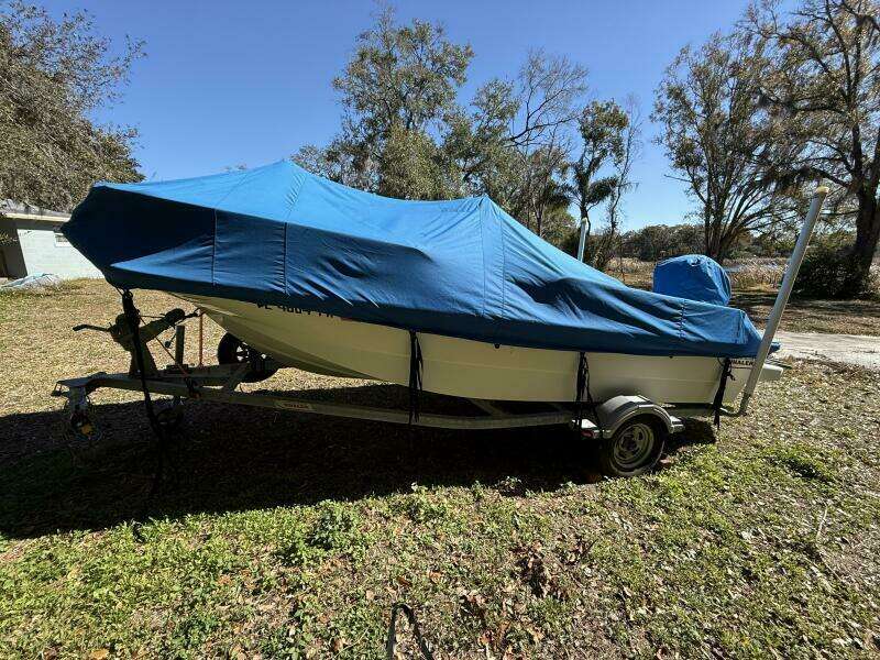 17ft Boston Whaler Yacht For Sale