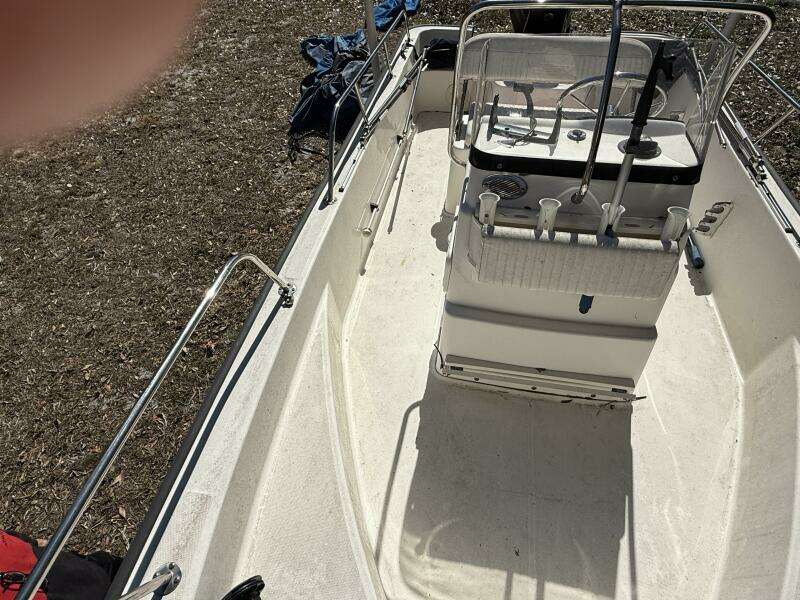 17ft Boston Whaler Yacht For Sale