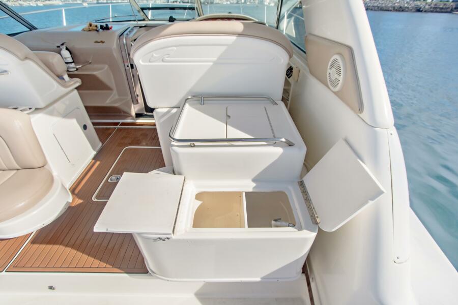 37' 2000 Sea Ray 370 Express Cruiser