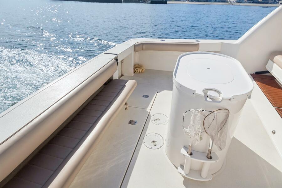 37' 2000 Sea Ray 370 Express Cruiser