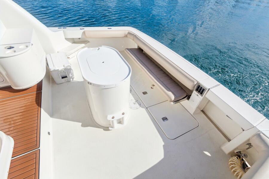 37' 2000 Sea Ray 370 Express Cruiser