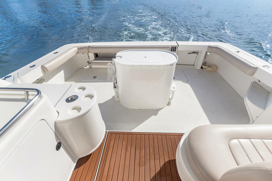 37' 2000 Sea Ray 370 Express Cruiser