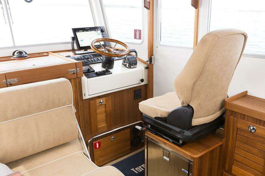 499k  699k Stock 1 30ft Targa Yacht For Sale