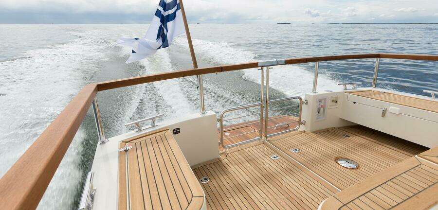 499k  699k Stock 1 30ft Targa Yacht For Sale