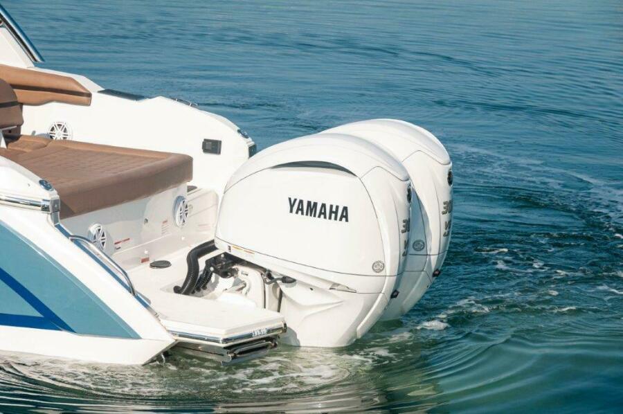 30' 2022 Cobalt 30SC