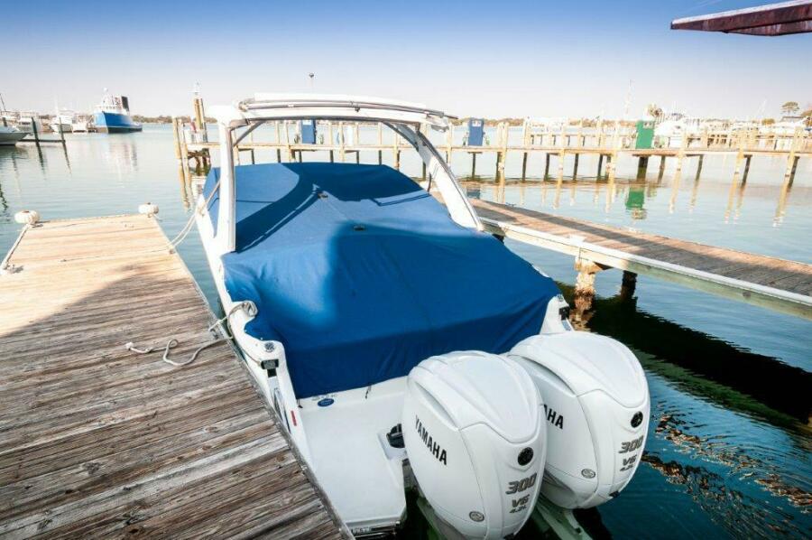 30' 2022 Cobalt 30SC